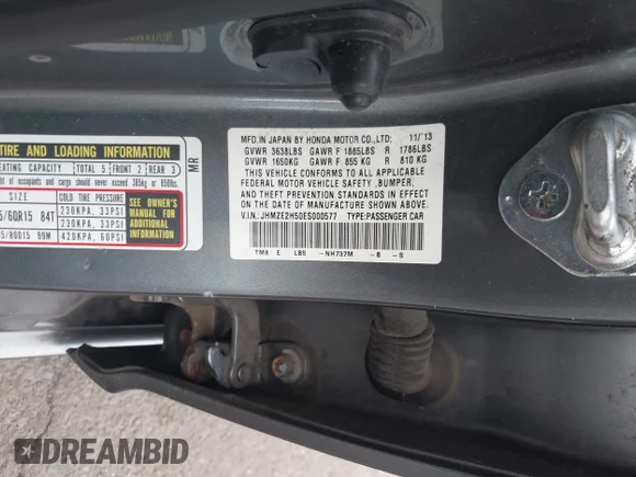 ✅ 2014 Honda Insight LX • VIN: JHMZE2H50ES000577 • Lot: 43292342. Listed on IAAI with 127,237 mi. Free auction sales archive from the USA and detailed vehicle history report at DreamBid. Image 9.