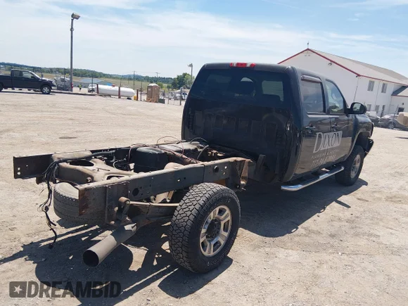 ✅ 2010 Chevrolet Silverado 3500HD • VIN: 1GC4K1B64AF134155 • Лот: 45309906. Опубликован ранее на IAAI с пробегом 227 458 миль. Бесплатный доступ к архиву аукционных продаж из США и подробный отчёт об истории автомобиля на DreamBid. Изображение 4.
