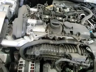 ✅ 2019 Volvo S90 Momentum • VIN: LVY102AKXKP083682 • Lot: 51081945. Wystawiony na Copart z przebiegiem 74 201 mil. Bezpłatny archiwum sprzedaży aukcyjnych z USA i szczegółowy raport historii pojazdu na DreamBid. Zdjęcie 13.