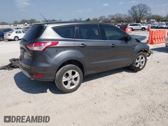 ✅ 2015 Ford Escape SE • VIN: 1FMCU0GX1FUB74340 • Lot: 44711070. Wystawiony na IAAI z przebiegiem 181 342 mil. Bezpłatny archiwum sprzedaży aukcyjnych z USA i szczegółowy raport historii pojazdu na DreamBid. Zdjęcie 4.