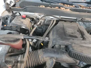 ✅ 2017 Chevrolet Silverado 2500HD Work Truck • VIN: 1GC0CUEG4HZ258498 • Lot: 85876125. Wystawiony na Copart z przebiegiem 18 896 mil. Bezpłatny archiwum sprzedaży aukcyjnych z USA i szczegółowy raport historii pojazdu na DreamBid. Zdjęcie 13.