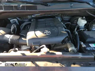 ✅ 2019 Toyota Tundra SR5 • VIN: 5TFAY5F19KX853887 • Лот: 87269995. Опубликован ранее на Copart с пробегом 70 883 миль. Бесплатный доступ к архиву аукционных продаж из США и подробный отчёт об истории автомобиля на DreamBid. Изображение 14.