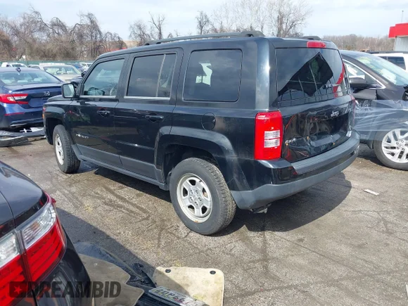 ✅ 2014 Jeep Patriot Sport • VIN: 1C4NJRBB5ED572770 • Lot: 44584742. Wystawiony na IAAI z przebiegiem 87 387 mil. Bezpłatny archiwum sprzedaży aukcyjnych z USA i szczegółowy raport historii pojazdu na DreamBid. Zdjęcie 3.