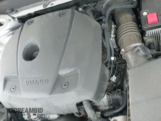 ✅ 2018 Volvo XC60 Momentum • VIN: LYVA22RK0JB078166 • Лот: 42740329. Опубликован ранее на IAAI с пробегом 102 747 миль. Бесплатный доступ к архиву аукционных продаж из США и подробный отчёт об истории автомобиля на DreamBid. Изображение 19.