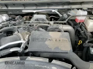 ✅ 2024 GMC Sierra 2500HD SLE • VIN: 1GT49MEY2RF120695 • Лот: 65224775. Опубликован ранее на Copart с пробегом 126 246 миль. Бесплатный доступ к архиву аукционных продаж из США и подробный отчёт об истории автомобиля на DreamBid. Изображение 14.