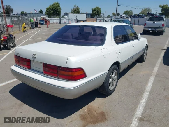 ✅ 1991 Lexus LS • VIN: JT8UF11E3M0055546 • Lot: 42261696. Wystawiony na IAAI z przebiegiem 214 456 mil. Bezpłatny archiwum sprzedaży aukcyjnych z USA i szczegółowy raport historii pojazdu na DreamBid. Zdjęcie 4.