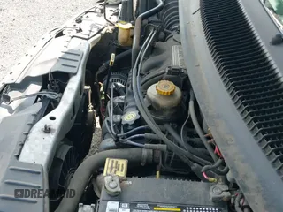 ✅ 2002 Chrysler Town & Country EX • VIN: 2C8GP74L92R660682 • Lot: 42712474. Wystawiony na IAAI z przebiegiem 236 289 mil. Bezpłatny archiwum sprzedaży aukcyjnych z USA i szczegółowy raport historii pojazdu na DreamBid. Zdjęcie 12.