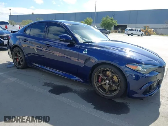 ✅ 2017 Alfa Romeo Giulia • VIN: ZARFAEAV7H7544874 • Лот: 41711843. Опубліковано раніше на IAAI з пробігом 66 164 миль. Безкоштовний доступ до архіву аукціонних продажів зі США та докладний звіт про історію автомобіля на DreamBid. Зображення 1.