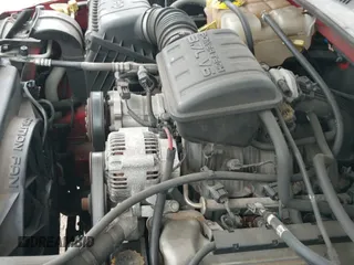 ✅ 2002 Jeep Liberty Limited • VIN: 1J4GL58K82W113794 • Lot: 43017227. Wystawiony na IAAI z przebiegiem 137 376 mil. Bezpłatny archiwum sprzedaży aukcyjnych z USA i szczegółowy raport historii pojazdu na DreamBid. Zdjęcie 12.