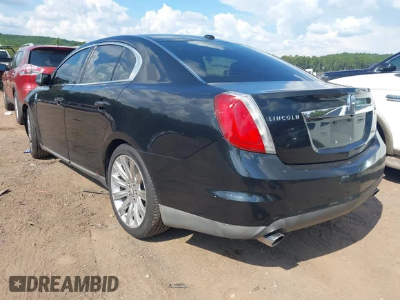✅ 2011 Lincoln MKS EcoBoost • VIN: 1LNHL9FT1BG600676 • Lot: 43038590. Wystawiony na IAAI z przebiegiem 184 425 mil. Bezpłatny archiwum sprzedaży aukcyjnych z USA i szczegółowy raport historii pojazdu na DreamBid. Zdjęcie 3.