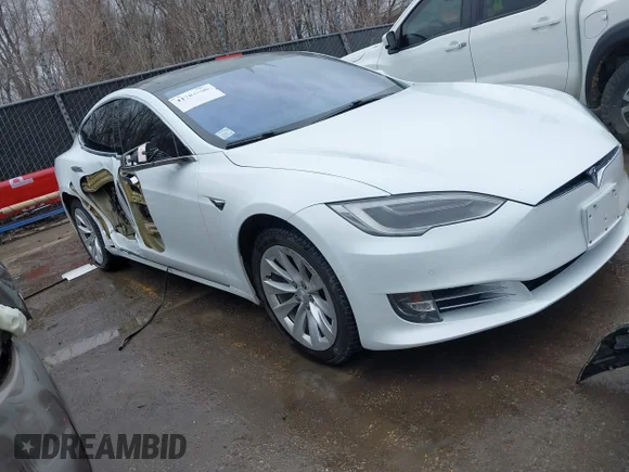 ✅ 2018 Tesla Model S 75D • VIN: 5YJSA1E2XJF274766 • Lot: 41704600. Listed on IAAI with 164,066 mi. Free auction sales archive from the USA and detailed vehicle history report at DreamBid. Image 1.