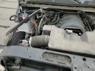 ✅ 2017 Chevrolet Silverado 1500 Custom • VIN: 1GCRCPEC4HZ337823 • Lot: 92233705. Wystawiony na Copart z przebiegiem 127 185 mil. Bezpłatny archiwum sprzedaży aukcyjnych z USA i szczegółowy raport historii pojazdu na DreamBid. Zdjęcie 14.