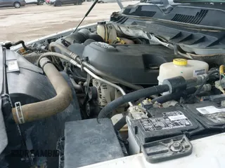 ✅ 2018 Ram 2500 Tradesman • VIN: 3C6UR5HJ0JG150860 • Лот: 42163239. Опубликован ранее на IAAI с пробегом 226 893 миль. Бесплатный доступ к архиву аукционных продаж из США и подробный отчёт об истории автомобиля на DreamBid. Изображение 19.