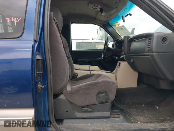 ✅ 2001 GMC Sierra 1500 SLE • VIN: 2GTEC19VX11385445 • Lot: 42390744. Wystawiony na IAAI z przebiegiem 340 000 mil. Bezpłatny archiwum sprzedaży aukcyjnych z USA i szczegółowy raport historii pojazdu na DreamBid. Zdjęcie 5.