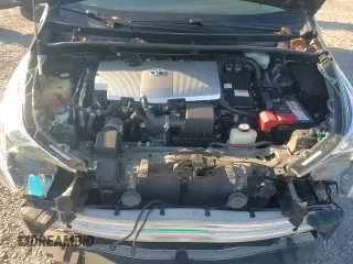 ✅ 2018 Toyota Prius Two • VIN: JTDKBRFUXJ3073104 • Лот: 90745595. Опубликован ранее на Copart с пробегом 70 237 миль. Бесплатный доступ к архиву аукционных продаж из США и подробный отчёт об истории автомобиля на DreamBid. Изображение 14.