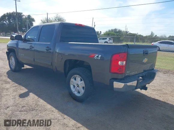 ✅ 2010 Chevrolet Silverado 1500 LTZ • VIN: 3GCRKTE39AG101959 • Lot: 44187223. Wystawiony na IAAI z przebiegiem 198 128 mil. Bezpłatny archiwum sprzedaży aukcyjnych z USA i szczegółowy raport historii pojazdu na DreamBid. Zdjęcie 3.