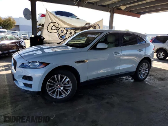 ✅ 2017 Jaguar F-Pace 20d Prestige • VIN: SADCK2BN8HA085952 • Lot: 77577745. Listed on Copart with 82,349 mi. Free auction sales archive from the USA and detailed vehicle history report at DreamBid. Image 1.