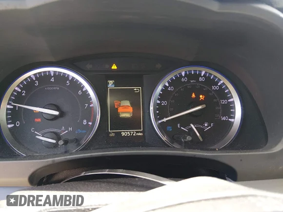 ✅ 2019 Toyota Highlander XLE • VIN: 5TDKZRFH3KS334412 • Lot: 45119858. Wystawiony na IAAI z przebiegiem 90 572 mil. Bezpłatny archiwum sprzedaży aukcyjnych z USA i szczegółowy raport historii pojazdu na DreamBid. Zdjęcie 7.