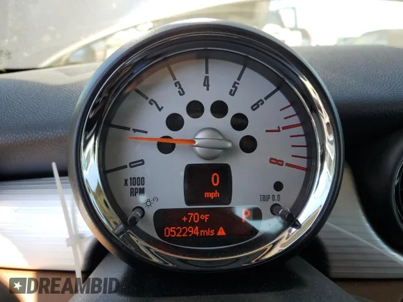 ✅ 2013 MINI Hardtop S • VIN: WMWSV3C53DT392699 • Лот: 58054605. Опубликован ранее на Copart с пробегом 52 294 миль. Бесплатный доступ к архиву аукционных продаж из США и подробный отчёт об истории автомобиля на DreamBid. Изображение 9.