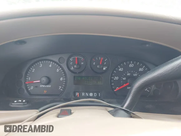 ✅ 2004 Ford Taurus SES • VIN: 1FAFP55S04A188134 • Lot: 45345023. Listed on IAAI with 239,670 mi. Free auction sales archive from the USA and detailed vehicle history report at DreamBid. Image 7.