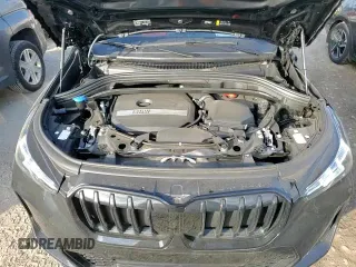 ✅ 2025 BMW X1 xDrive28i • VIN: WBX73EF02S5123138 • Lot: 81805485. Wystawiony na Copart z przebiegiem 6 456 mil. Bezpłatny archiwum sprzedaży aukcyjnych z USA i szczegółowy raport historii pojazdu na DreamBid. Zdjęcie 13.