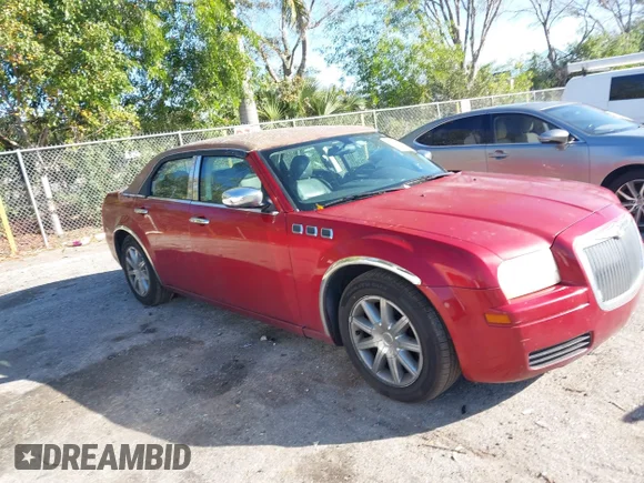 ✅ 2009 Chrysler 300 LX • VIN: 2C3KA43D59H577566 • Lot: 44178978. Wystawiony na IAAI z przebiegiem 85 151 mil. Bezpłatny archiwum sprzedaży aukcyjnych z USA i szczegółowy raport historii pojazdu na DreamBid. Zdjęcie 1.