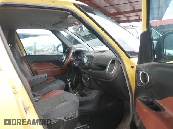 ✅ 2014 FIAT 500L Trekking • VIN: ZFBCFADH2EZ011329 • Лот: 43112219. Опубликован ранее на IAAI с пробегом 142 420 миль. Бесплатный доступ к архиву аукционных продаж из США и подробный отчёт об истории автомобиля на DreamBid. Изображение 5.