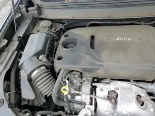 ✅ 2019 Jeep Cherokee High Altitude • VIN: 1C4PJMDN8KD243950 • Lot: 90143185. Listed on Copart with 76,032 mi. Free auction sales archive from the USA and detailed vehicle history report at DreamBid. Image 14.