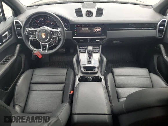 ✅ 2023 Porsche Cayenne • VIN: WP1AA2AY6PDA08199 • Лот: 67398984. Опубліковано раніше на Copart з пробігом 18 917 миль. Безкоштовний доступ до архіву аукціонних продажів зі США та докладний звіт про історію автомобіля на DreamBid. Зображення 8.