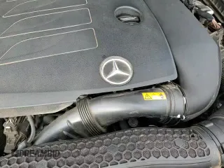 ✅ 2019 Mercedes-Benz C 300 • VIN: 55SWF8EB7KU320789 • Lot: 81701715. Listed on Copart with 80,428 mi. Free auction sales archive from the USA and detailed vehicle history report at DreamBid. Image 13.