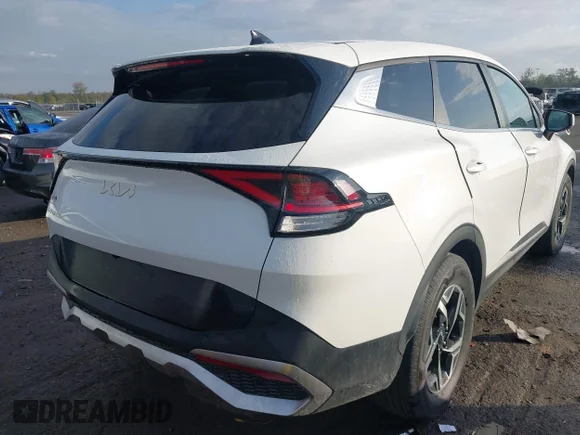 ✅ 2023 Kia Sportage LX • VIN: KNDPU3AFXP7036237 • Lot: 43778874. Wystawiony na IAAI z przebiegiem 50 171 mil. Bezpłatny archiwum sprzedaży aukcyjnych z USA i szczegółowy raport historii pojazdu na DreamBid. Zdjęcie 4.