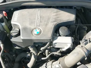 ✅ 2014 BMW X1 xDrive28i • VIN: WBAVL1C58EVY16097 • Lot: 43637391. Wystawiony na IAAI z przebiegiem 100 622 mil. Bezpłatny archiwum sprzedaży aukcyjnych z USA i szczegółowy raport historii pojazdu na DreamBid. Zdjęcie 20.