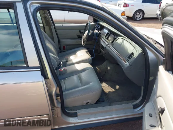 ✅ 2004 Ford Crown Victoria LX • VIN: 2FAFP74W14X168353 • Lot: 43179419. Wystawiony na IAAI z przebiegiem Nie podano. Bezpłatny archiwum sprzedaży aukcyjnych z USA i szczegółowy raport historii pojazdu na DreamBid. Zdjęcie 5.