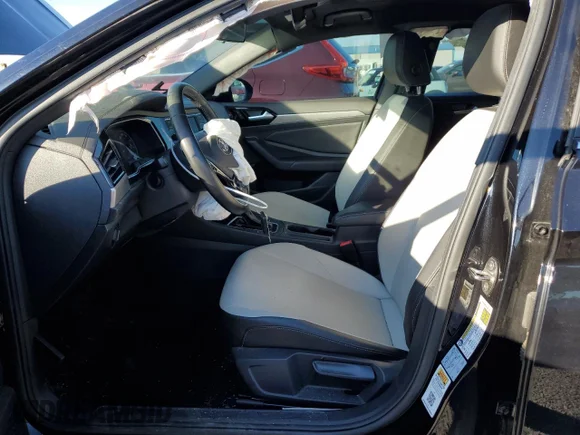 ✅ 2019 Volkswagen Jetta S • VIN: 3VWC57BU6KM243784 • Lot: 70864522. Wystawiony na Copart z przebiegiem 36 931 mil. Bezpłatny archiwum sprzedaży aukcyjnych z USA i szczegółowy raport historii pojazdu na DreamBid. Zdjęcie 7.