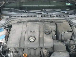 ✅ 2013 Volkswagen Jetta SE • VIN: 3VWDP7AJXDM353228 • Lot: 42364744. Wystawiony na IAAI z przebiegiem 132 672 mil. Bezpłatny archiwum sprzedaży aukcyjnych z USA i szczegółowy raport historii pojazdu na DreamBid. Zdjęcie 20.