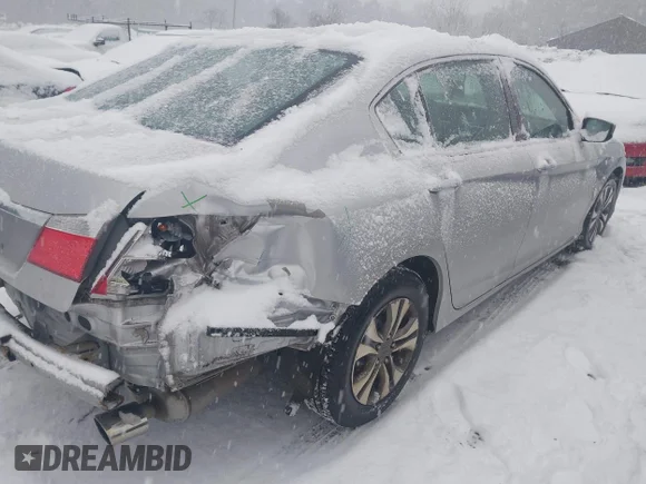 ✅ 2014 Honda Accord LX • VIN: 1HGCR2F35EA278251 • Lot: 44500756. Wystawiony na IAAI z przebiegiem 139 283 mil. Bezpłatny archiwum sprzedaży aukcyjnych z USA i szczegółowy raport historii pojazdu na DreamBid. Zdjęcie 4.