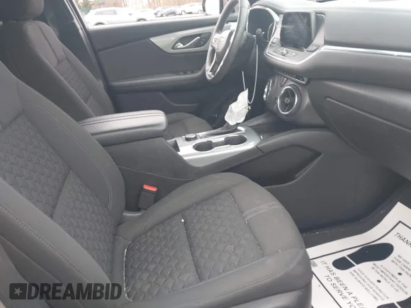 ✅ 2021 Chevrolet Blazer LT • VIN: 3GNKBBRA3MS558005 • Лот: 44731563. Опубліковано раніше на IAAI з пробігом 60 540 миль. Безкоштовний доступ до архіву аукціонних продажів зі США та докладний звіт про історію автомобіля на DreamBid. Зображення 5.
