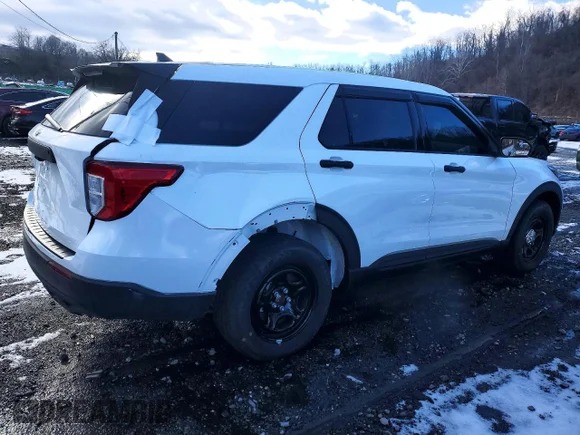 ✅ 2023 Ford Police Interceptor Utility • VIN: 1FM5K8AW9PNA04624 • Лот: 98751645. Опубликован ранее на Copart с пробегом 1 340 миль. Бесплатный доступ к архиву аукционных продаж из США и подробный отчёт об истории автомобиля на DreamBid. Изображение 3.