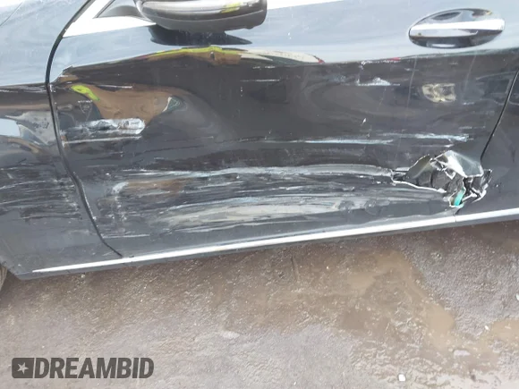 ✅ 2017 Mercedes-Benz C 300 • VIN: WDDWF4KBXHR280327 • Lot: 44204924. Listed on IAAI with 114,846 mi. Free auction sales archive from the USA and detailed vehicle history report at DreamBid. Image 6.
