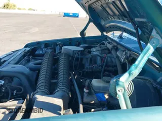 ✅ 1995 Ford F-250 • VIN: 2FTHF26H8SCA77799 • Lot: 43744235. Listed on IAAI with 165,326 mi. Free auction sales archive from the USA and detailed vehicle history report at DreamBid. Image 12.