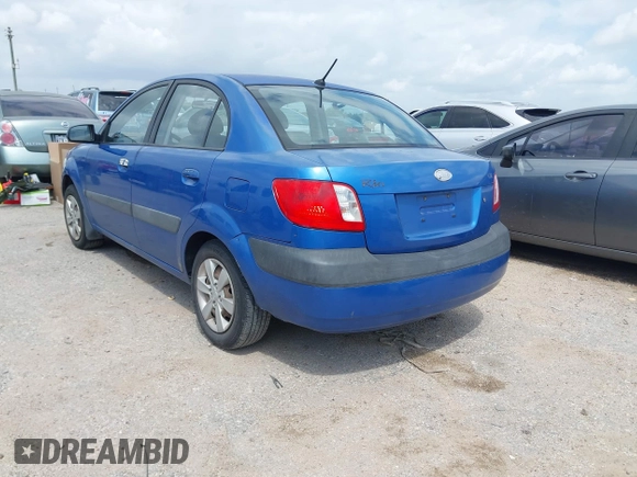 ✅ 2008 Kia Rio LX • VIN: KNADE123186305853 • Лот: 44891754. Опубліковано раніше на IAAI з пробігом 163 618 миль. Безкоштовний доступ до архіву аукціонних продажів зі США та докладний звіт про історію автомобіля на DreamBid. Зображення 3.