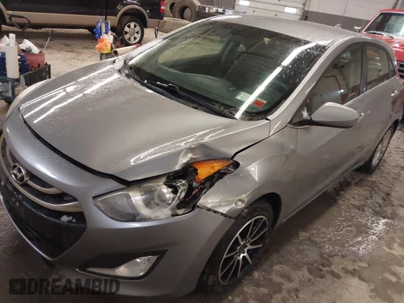 ✅ 2013 Hyundai Elantra • VIN: KMHD35LE6DU101924 • Lot: 42032821. Wystawiony na IAAI z przebiegiem 188 839 mil. Bezpłatny archiwum sprzedaży aukcyjnych z USA i szczegółowy raport historii pojazdu na DreamBid. Zdjęcie 6.
