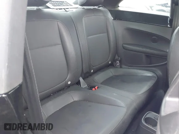 ✅ 2014 Volkswagen Beetle 2.0L TDI • VIN: 3VWRL7AT6EM640652 • Lot: 42129059. Listed on IAAI with 110,837 mi. Free auction sales archive from the USA and detailed vehicle history report at DreamBid. Image 8.