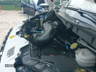 ✅ 2018 Ford Transit • VIN: 1FTYE1YM4JKA04477 • Lot: 42916444. Wystawiony na IAAI z przebiegiem 71 112 mil. Bezpłatny archiwum sprzedaży aukcyjnych z USA i szczegółowy raport historii pojazdu na DreamBid. Zdjęcie 19.