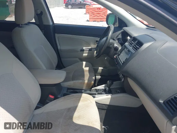 ✅ 2018 Mitsubishi Outlander ES • VIN: JA4AR3AU3JU020731 • Lot: 45154478. Wystawiony na IAAI z przebiegiem 151 430 mil. Bezpłatny archiwum sprzedaży aukcyjnych z USA i szczegółowy raport historii pojazdu na DreamBid. Zdjęcie 5.