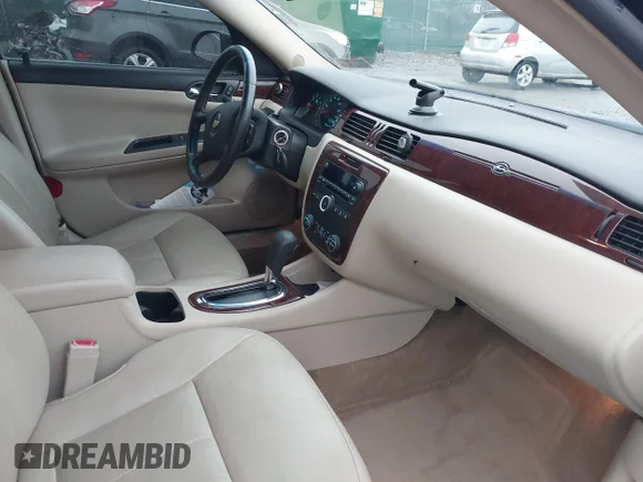 ✅ 2009 Chevrolet Impala LT • VIN: 2G1WC57M891117097 • Лот: 44592929. Опубліковано раніше на IAAI з пробігом 90 710 миль. Безкоштовний доступ до архіву аукціонних продажів зі США та докладний звіт про історію автомобіля на DreamBid. Зображення 5.