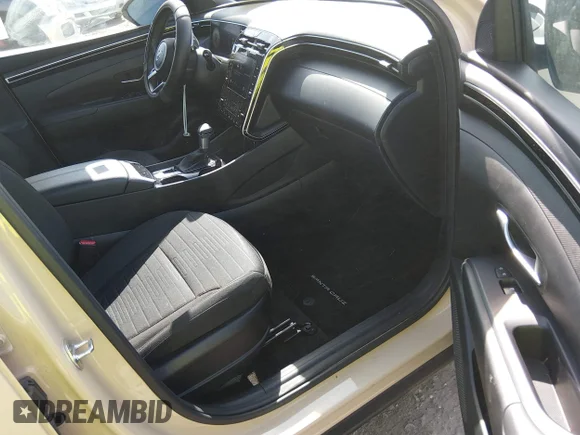 ✅ 2022 Hyundai Santa Cruz SEL Premium • VIN: 5NTJDDAF5NH010408 • Lot: 44803332. Wystawiony na IAAI z przebiegiem 35 721 mil. Bezpłatny archiwum sprzedaży aukcyjnych z USA i szczegółowy raport historii pojazdu na DreamBid. Zdjęcie 5.