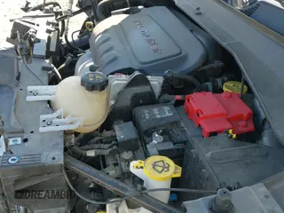 ✅ 2020 Jeep Compass Limited • VIN: 3C4NJDCBXLT146257 • Lot: 43357384. Wystawiony na IAAI z przebiegiem 92 619 mil. Bezpłatny archiwum sprzedaży aukcyjnych z USA i szczegółowy raport historii pojazdu na DreamBid. Zdjęcie 19.