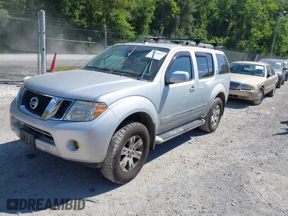 ✅ 2011 Nissan Pathfinder S • VIN: 5N1AR1NB1BC613364 • Lot: 45398022. Wystawiony na IAAI z przebiegiem Nie podano. Bezpłatny archiwum sprzedaży aukcyjnych z USA i szczegółowy raport historii pojazdu na DreamBid. Zdjęcie 2.
