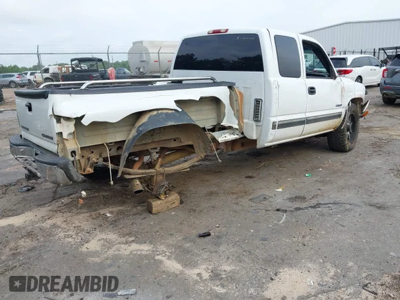 ✅ 2000 Chevrolet Silverado 1500 LS • VIN: 1GCEK19T9YZ318306 • Lot: 44980981. Wystawiony na IAAI z przebiegiem 204 012 mil. Bezpłatny archiwum sprzedaży aukcyjnych z USA i szczegółowy raport historii pojazdu na DreamBid. Zdjęcie 4.